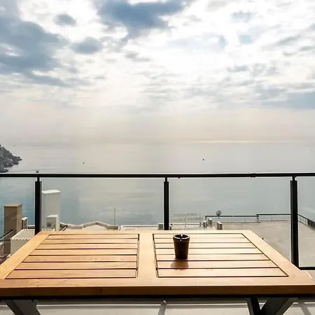 דירה The Sea Cliff Signature *
