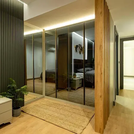 The Sea Cliff Signature