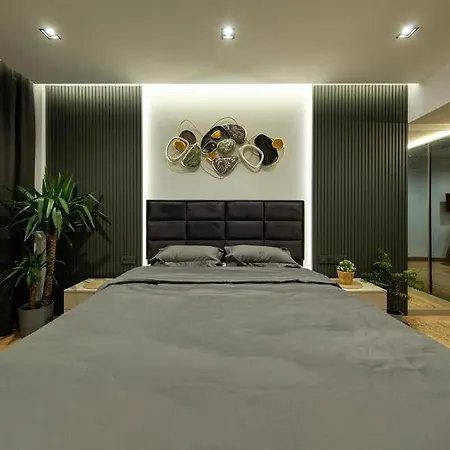 The Sea Cliff Signature