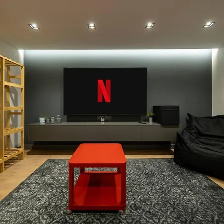 The Sea Cliff Signature